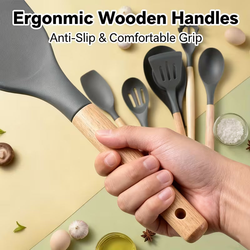 14 Piece Kitchen Utensil Set with Wooden Handles