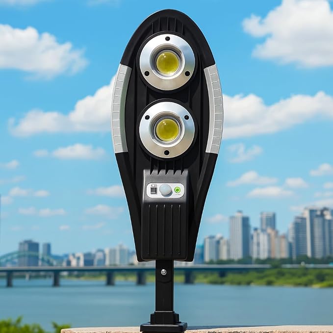 Solar Garden Light – IP65/IP67 Weatherproof Auto On/Off LED
