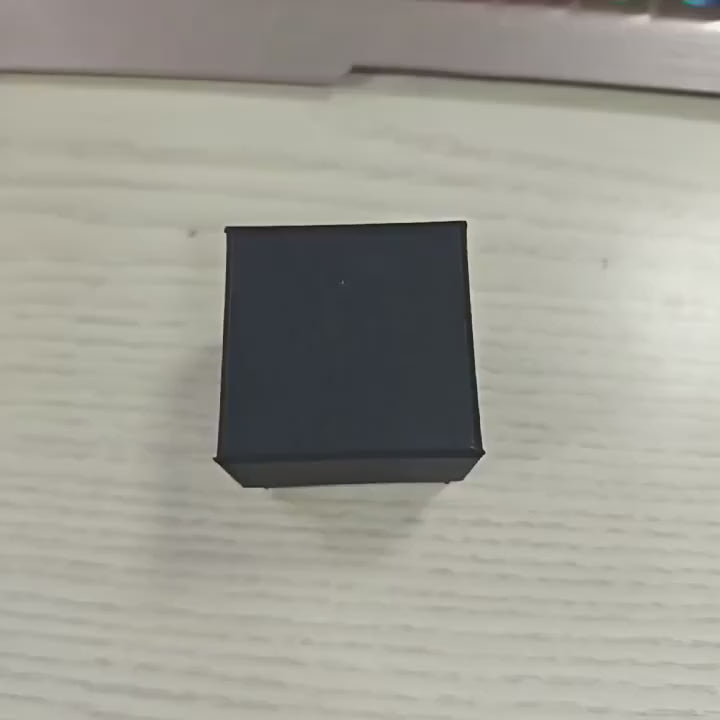 Mini Fishing Reel Necklace with Rotating Handle & Moving Line Guide